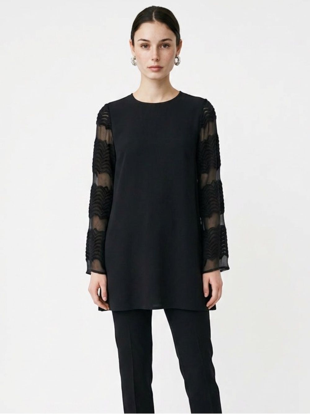 HALLELU | Black Tunic Length Top Long Sheer Sleeves Women’s Size Medium